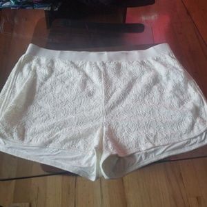Beautiful white lace shorts